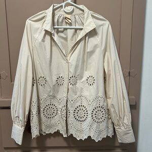 H&M womens cream colored eyelet cotton blouse, size XS/S